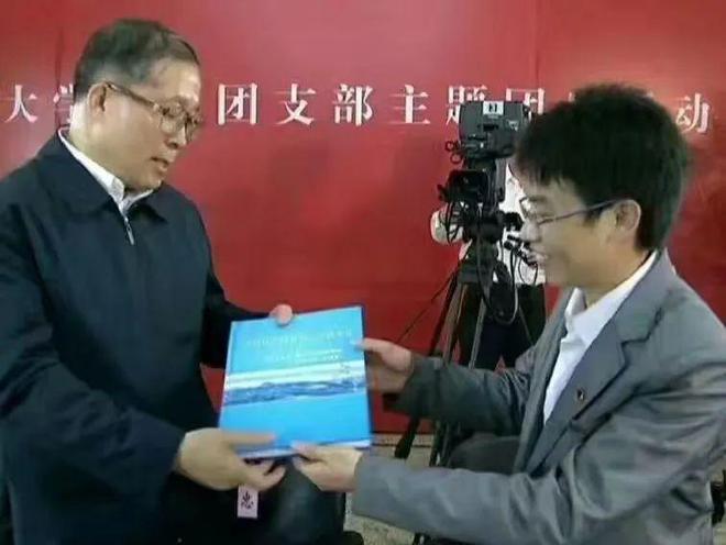 青联委员封面人物｜深耕AI技术 勇当时代弄潮儿——梁龙双(图1)